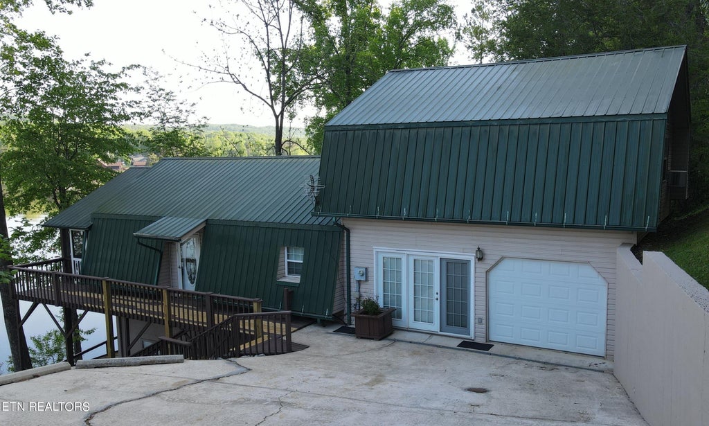 Photo of 1018 Buzzard Roost Rd, Spring City, TN 37381 (MLS # 1251825)