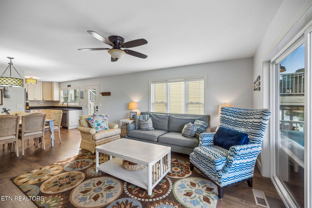 Photo of 185 W Deer Village Lane #B, LaFollette, TN 37766 (MLS # 1339268)