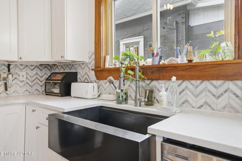 Tiny photo for 709 Watauga Ave, Knoxville, TN 37917 (MLS # 1326917)