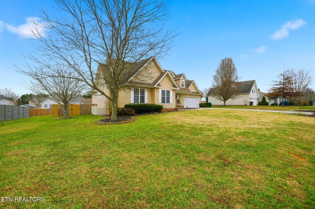 Photo of 164 Wind Chase Way, Madisonville, TN 37354 (MLS # 1323468)