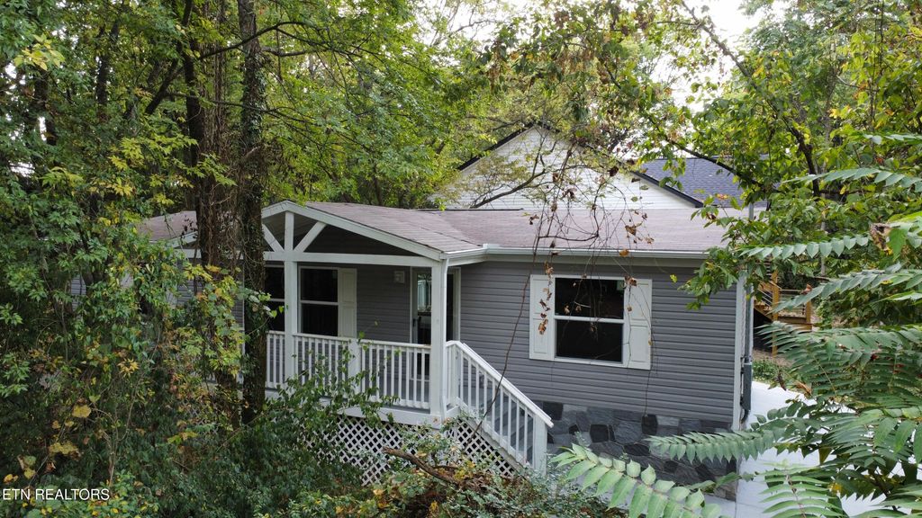 Photo of 4014 Selma Ave, Knoxville, TN 37914 (MLS # 1318146)