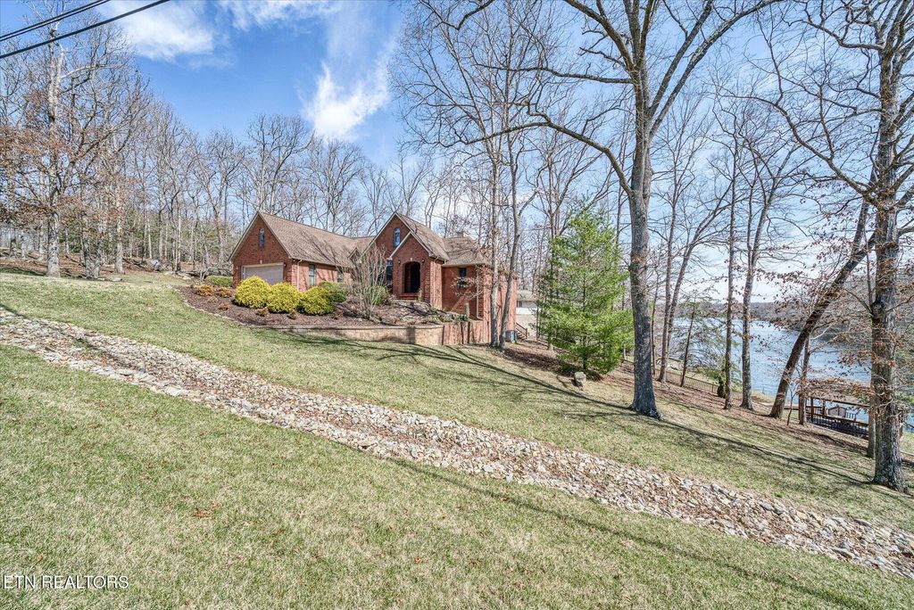 Photo of 983 Tennessee Ave, Crossville, TN 38555 (MLS # 1299133)