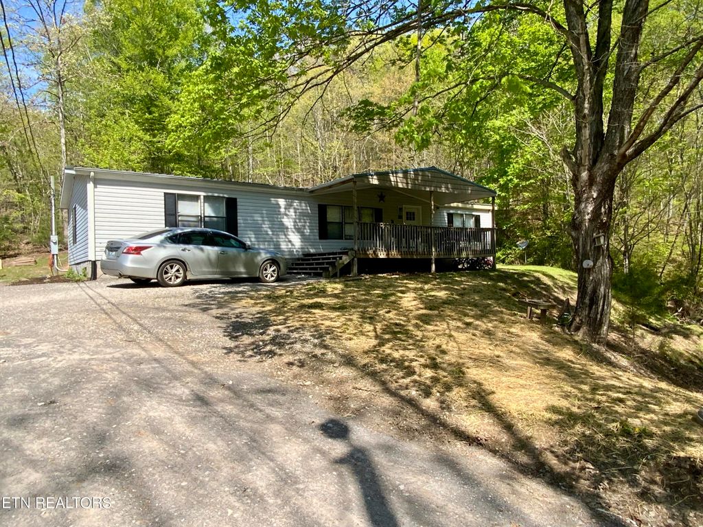 Photo of 185 Moccasin Hollow Lane, Clinton, TN 37716 (MLS # 1297246)