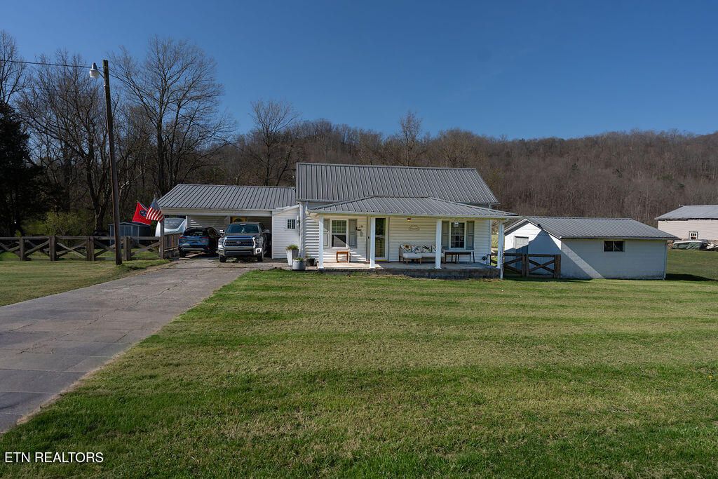Photo of 239 Wooldridge Lane, Jellico, TN 37762 (MLS # 1334575)