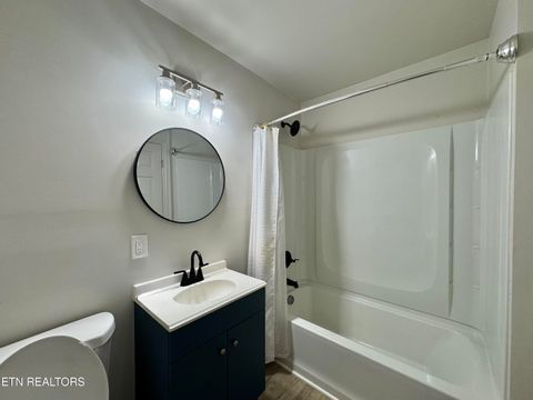Photo of 1812 Rosedale Ave, Knoxville, TN 37915 (MLS # 1347338)