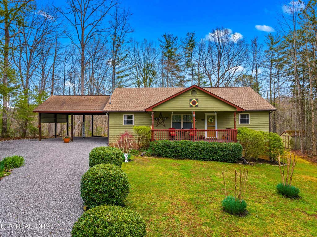 Photo of 170 Pine Hollow Way, Newport, TN 37821 (MLS # 1295803)