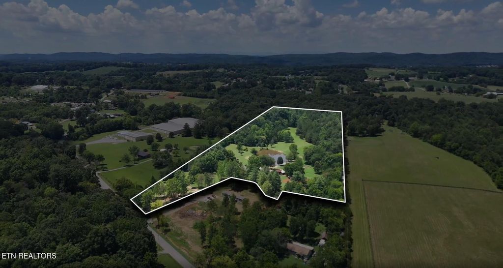 Photo of 357 Doc Norton Rd, Walland, TN 37886 (MLS # 1306674)
