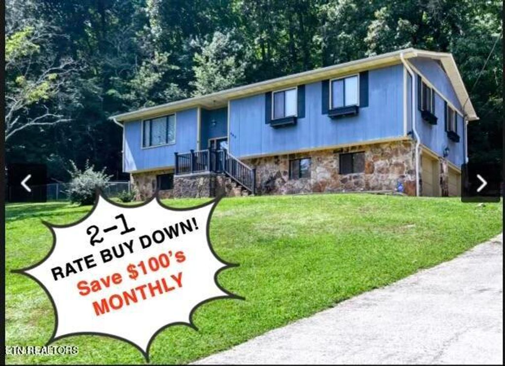 Photo of 660 Hen Valley Rd, Oliver Springs, TN 37840 (MLS # 1237545)