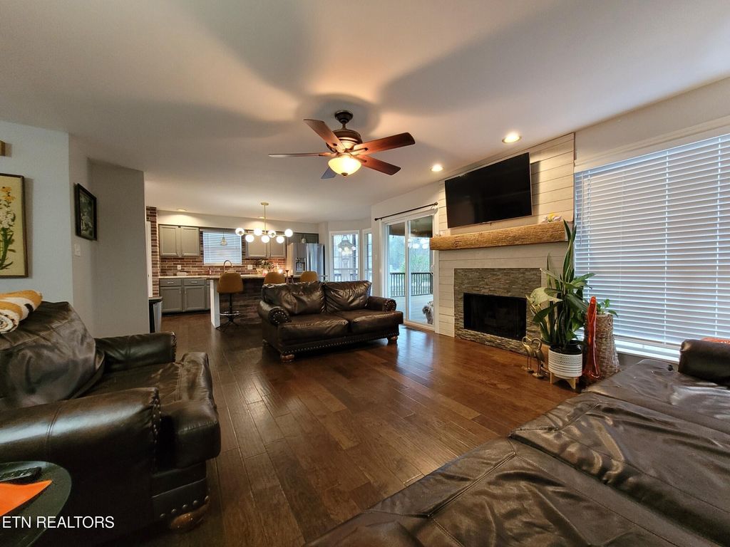 Photo of 1708 Wayside Rd, Knoxville, TN 37931 (MLS # 1334496)