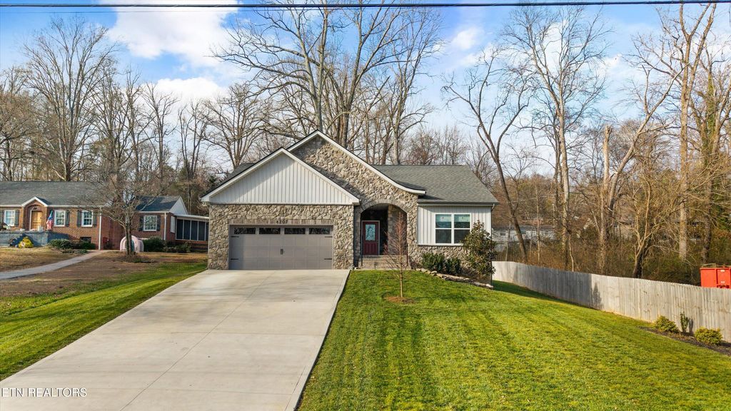 Photo of 4207 Barbara Drive, Knoxville, TN 37918 (MLS # 1325371)