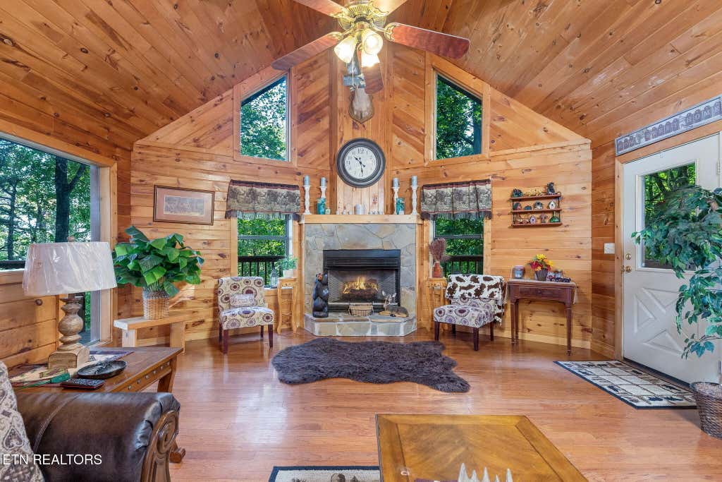 Photo of 3469 Sugar Maple Loop Rd, Sevierville, TN 37862 (MLS # 1350431)