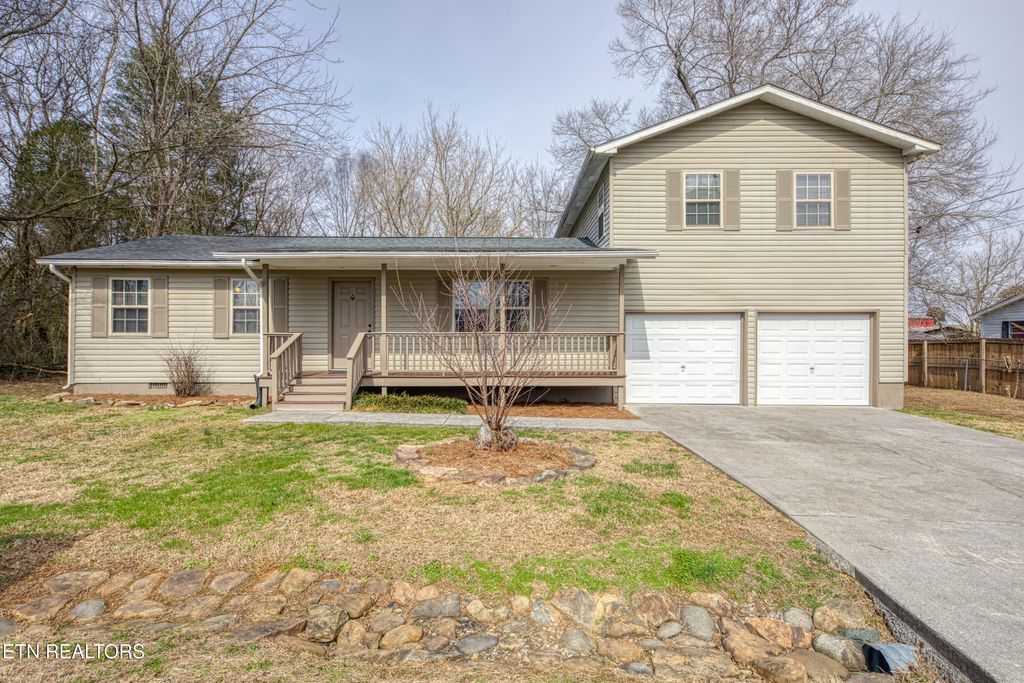 Photo of 732 Smelcer St, Seymour, TN 37865 (MLS # 1330917)