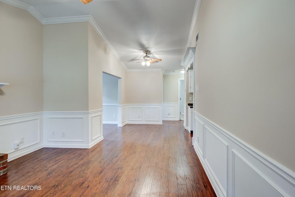 Photo of 1940 Victoria Ln Lane, Alcoa, TN 37701 (MLS # 1270938)