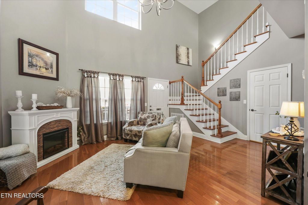 Photo of 411 Ashbury Circle, Sweetwater, TN 37874 (MLS # 1325102)