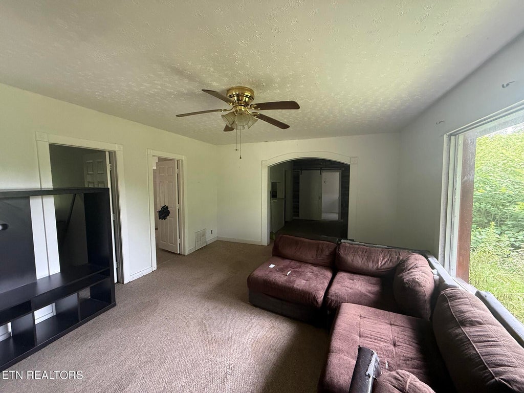 Photo of 94 Ashburn Drive, Rockwood, TN 37854 (MLS # 1349285)