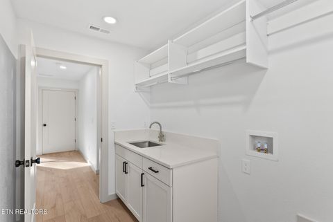 Tiny photo for 4916 Skyview Drive, Knoxville, TN 37917 (MLS # 1336147)