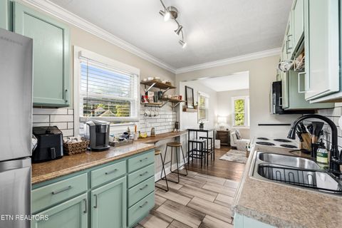 Tiny photo for 2211 Peachtree St, Knoxville, TN 37920 (MLS # 1340791)