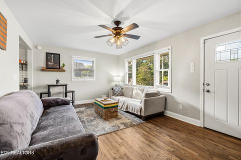 Tiny photo for 2211 Peachtree St, Knoxville, TN 37920 (MLS # 1340791)