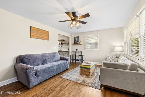 Tiny photo for 2211 Peachtree St, Knoxville, TN 37920 (MLS # 1340791)