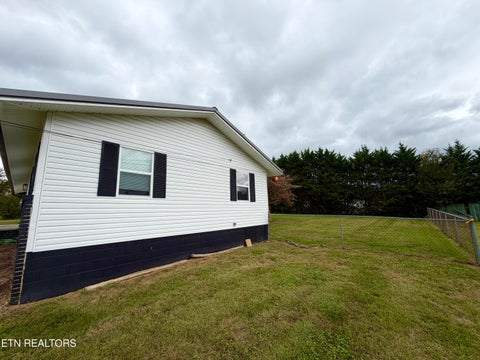 Tiny photo for 151 Jaynes Rd, Tazewell, TN 37879 (MLS # 1359782)