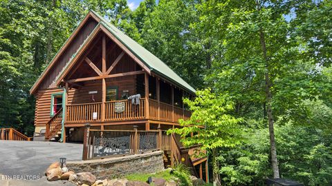 4410 Forest Vista Way Pigeon Forge TN 37863