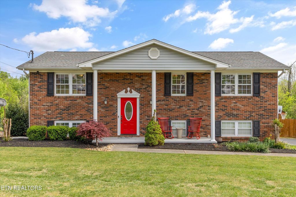 Photo of 7752 Cranley Rd, Powell, TN 37849 (MLS # 1336958)