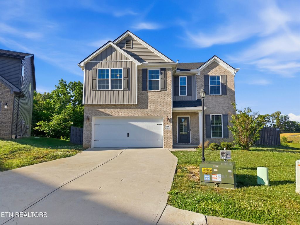 Photo of 7943 Beeler Farms Lane, Knoxville, TN 37918 (MLS # 1341070)