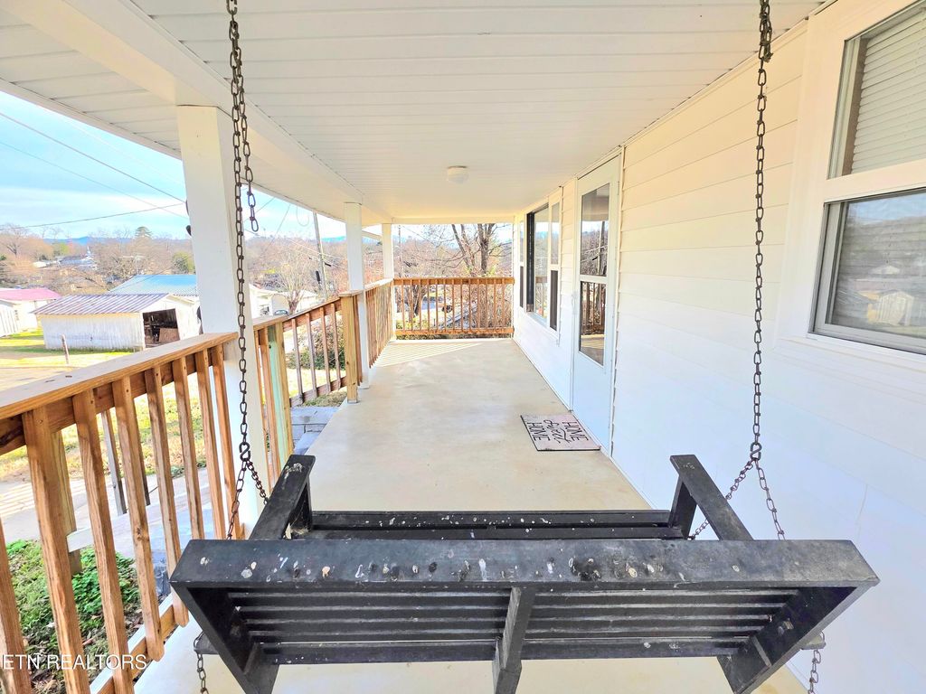 Photo of 213 Front St, Newport, TN 37821 (MLS # 1323883)