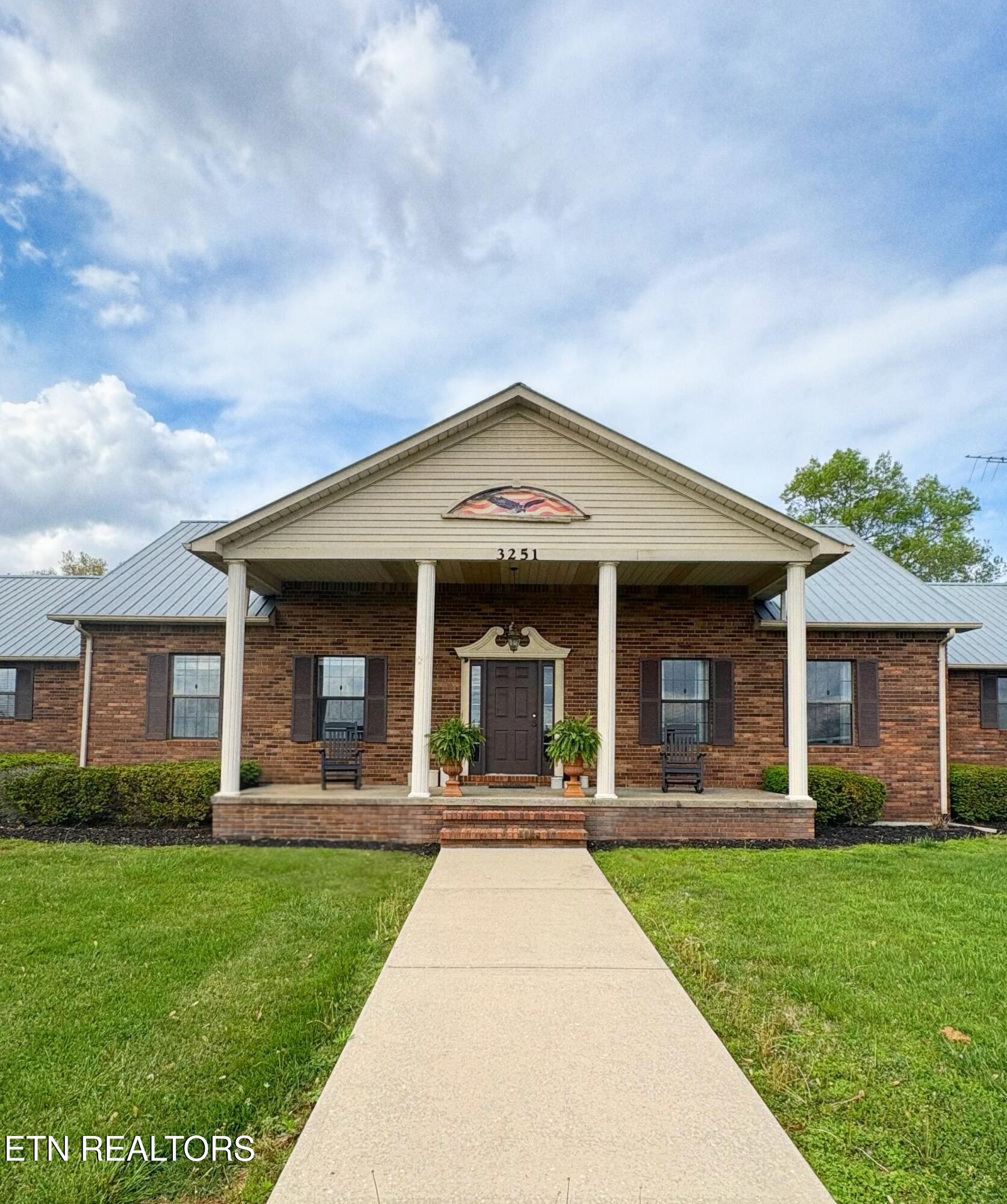 3251 Rugby Pike