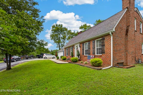 Photo of 115 Sunset Drive, Livingston, TN 38570 (MLS # 1352870)
