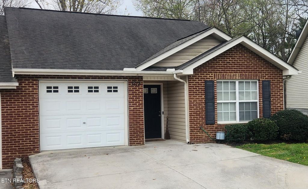 Photo of 1713 Citydweller Way, Knoxville, TN 37921 (MLS # 1337975)