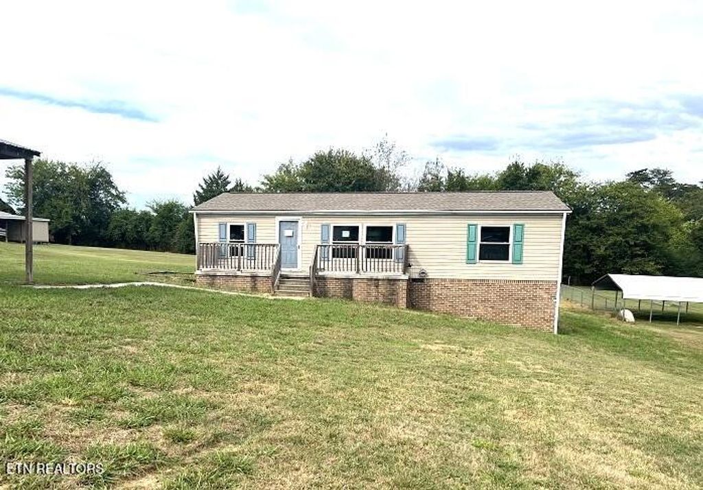 Photo of 139 Village Lane, Madisonville, TN 37354 (MLS # 1315158)