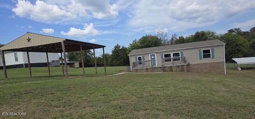 Photo of 139 Village Lane, Madisonville, TN 37354 (MLS # 1315158)