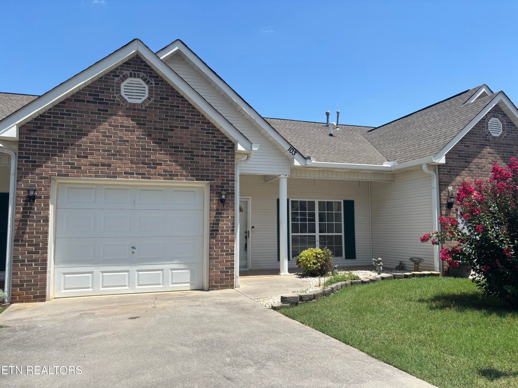 Photo of 103 Willington Place, Loudon, TN 37774 (MLS # 1348978)