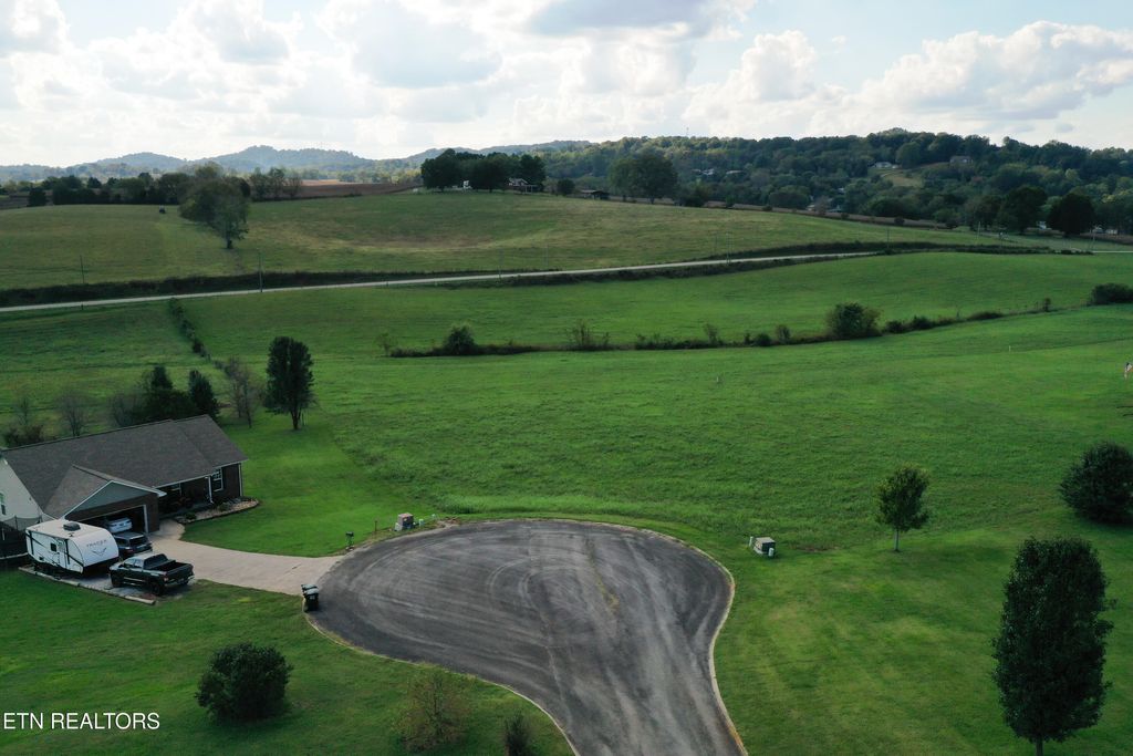 Photo of 310 Moores Way, Madisonville, TN 37354 (MLS # 1278633)