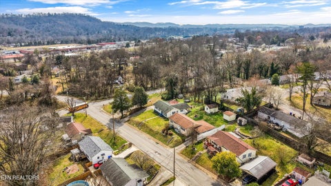 Tiny photo for 127 Athens Rd, Oak Ridge, TN 37830 (MLS # 1331077)