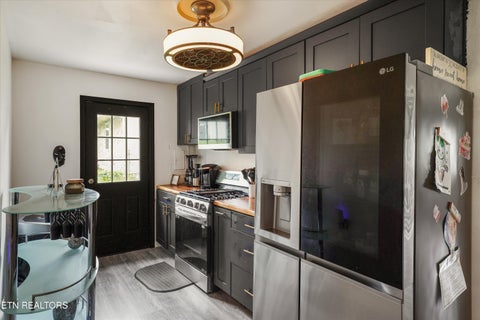 Tiny photo for 127 Athens Rd, Oak Ridge, TN 37830 (MLS # 1331077)