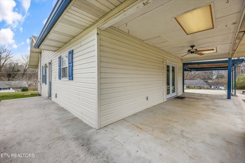 Tiny photo for 127 Athens Rd, Oak Ridge, TN 37830 (MLS # 1331077)