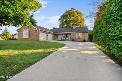 Photo of 914 Kensington Blvd, Maryville, TN 37803 (MLS # 1317675)