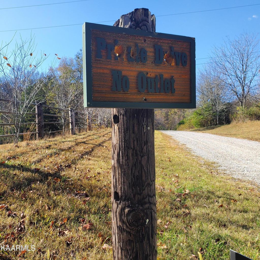 Photo of 3731 Day Rd, Rockford, TN 37853 (MLS # 1209447)