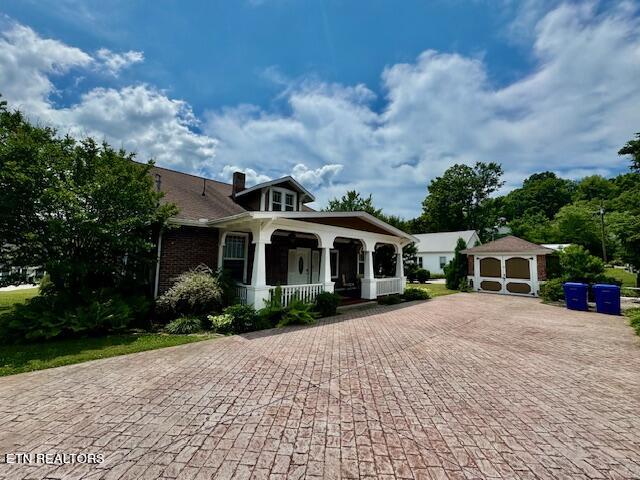 201 W Washington Ave