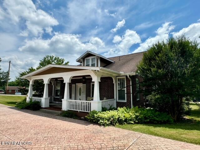 201 W Washington Ave