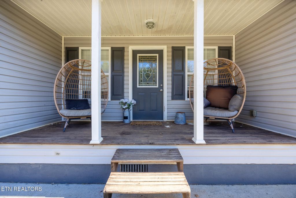 Photo of 196 Akins Rd Rd, Tellico Plains, TN 37385 (MLS # 1322091)