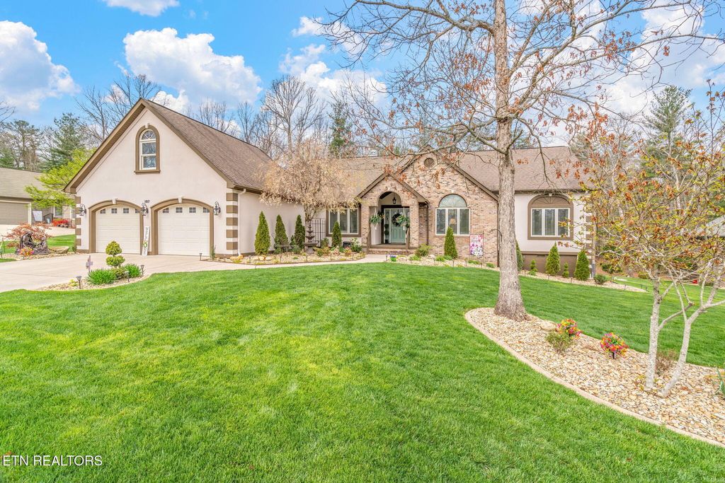 Photo of 187 Forest View Drive, Crossville, TN 38558 (MLS # 1309191)