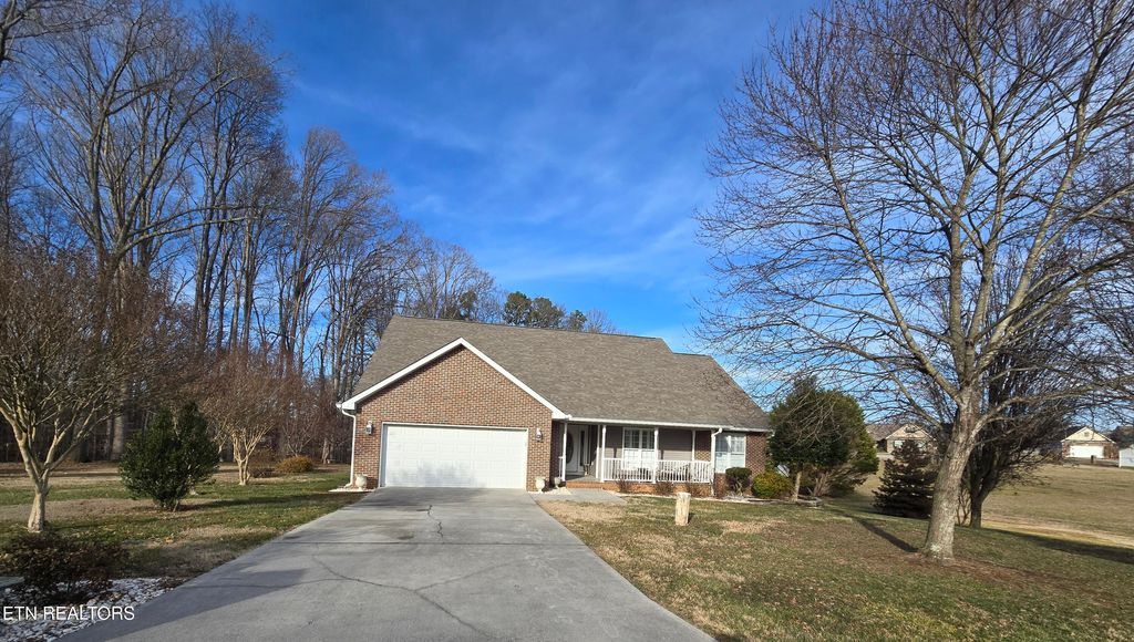 Photo of 112 Brooklyn Circle, Madisonville, TN 37354 (MLS # 1329230)