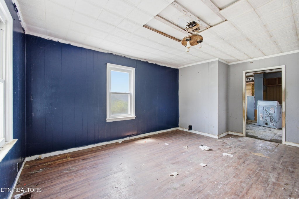 Photo of 547 Henderson St, Harriman, TN 37748 (MLS # 1354059)