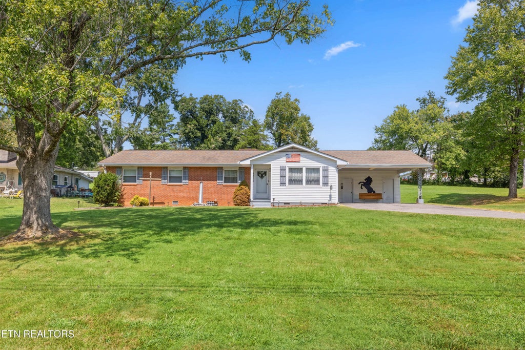 Photo of 6405 Shetland Drive, Knoxville, TN 37920 (MLS # 1354102)