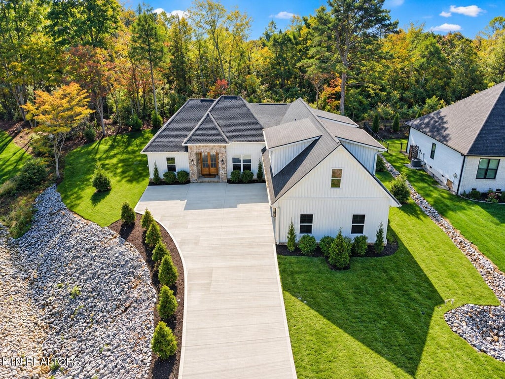 Photo of 141 Saloli Way, Loudon, TN 37774 (MLS # 1358095)