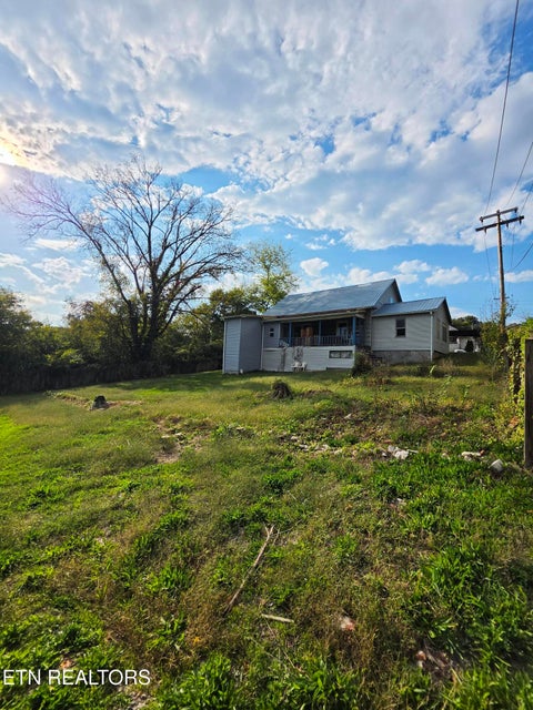 Tiny photo for 900 W Broadway St, Lenoir City, TN 37771 (MLS # 1359262)