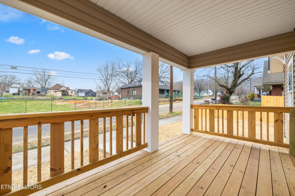 Photo of 3008 Johnston St, Knoxville, TN 37921 (MLS # 1325807)